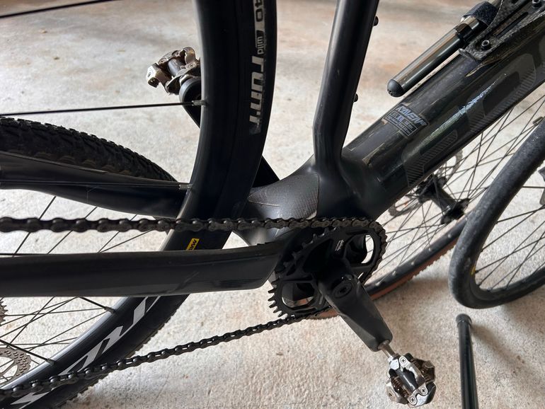 Used Focus Raven Shimano 105 2018 Road & Gravel, Black — image 6 of 8