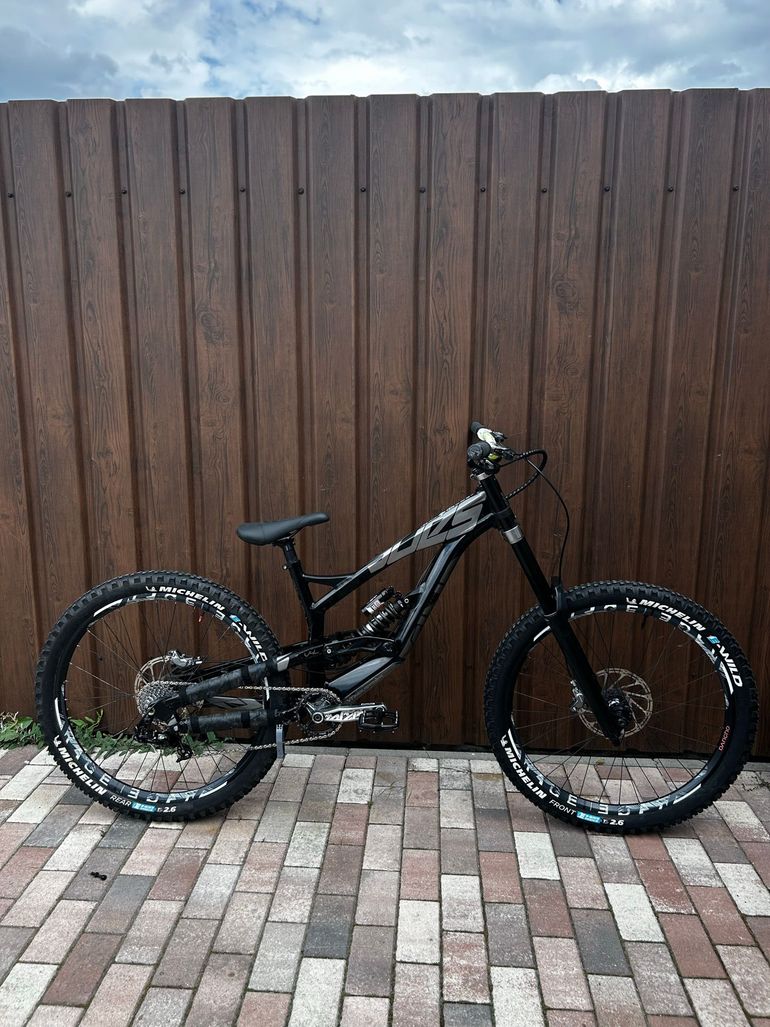 Used YT Industries TUES AL 2018 2018 Mountainbike — image 1 of 9
