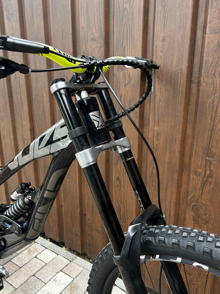 Used YT Industries TUES AL 2018 2018 Mountainbike — image 6 of 9