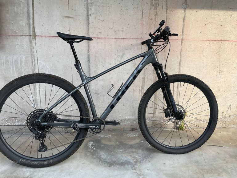 Used Trek X-Caliber 8 2021 2021 Mountainbike — image 2 of 6