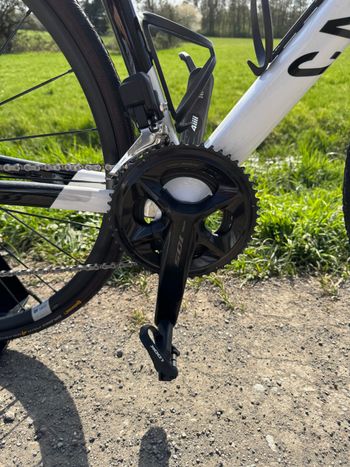 Used Canyon Ultimate CF SL 7 Di2 2024 2024 Road & Gravel, White — image 7 of 9