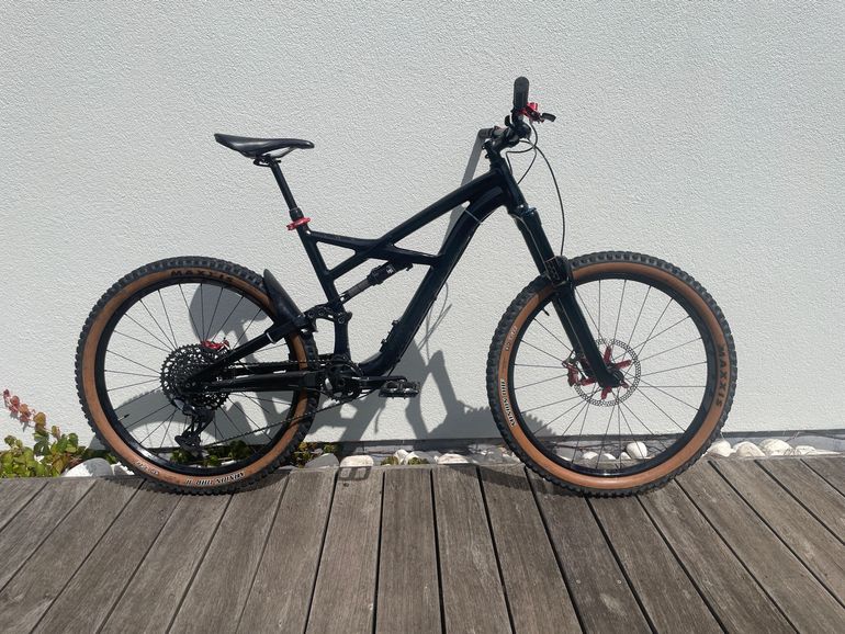 Used Specialized Enduro Comp 650b 2016 2016 Mountainbike — image 1 of 11
