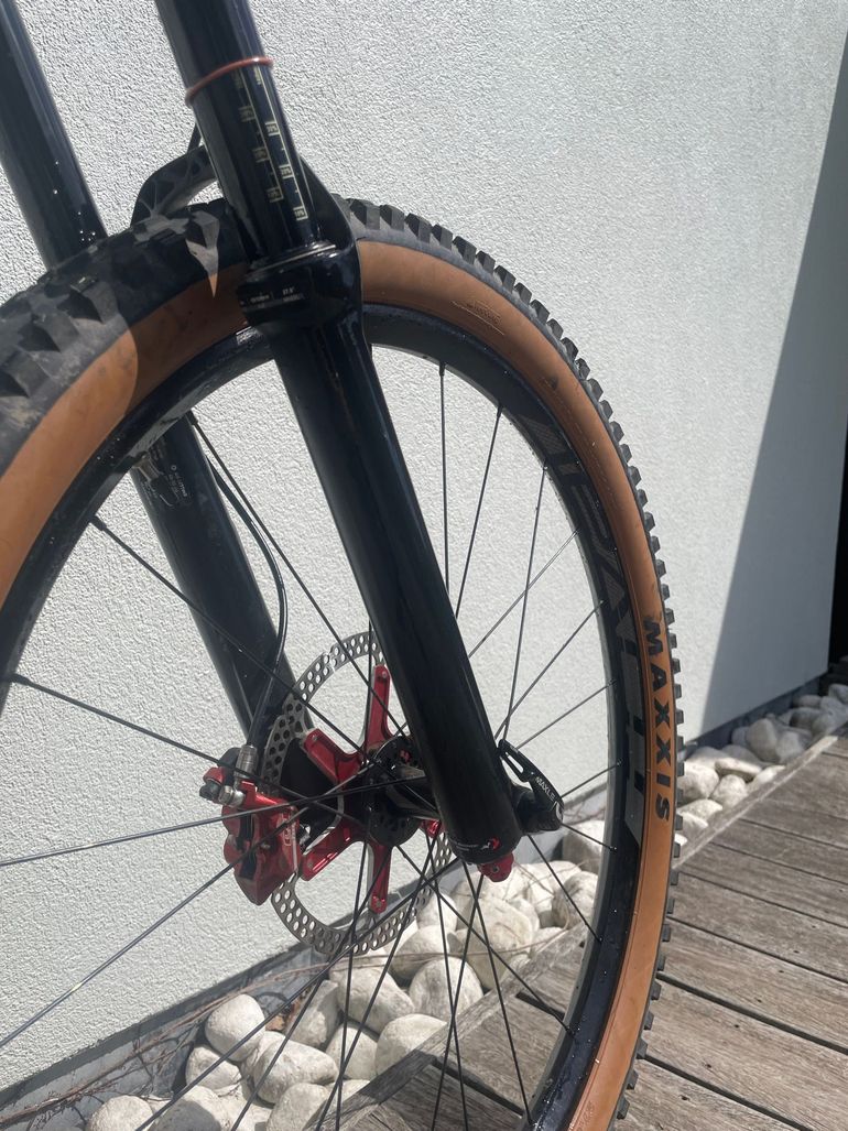 Used Specialized Enduro Comp 650b 2016 2016 Mountainbike — image 4 of 11