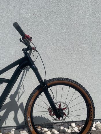 Used Specialized Enduro Comp 650b 2016 2016 Mountainbike — image 8 of 11