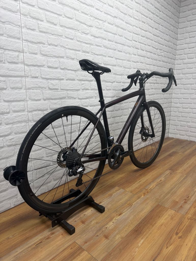 Used Specialized Aethos Pro - Ultegra Di2 2022 2022 Road & Gravel, Red — image 3 of 6