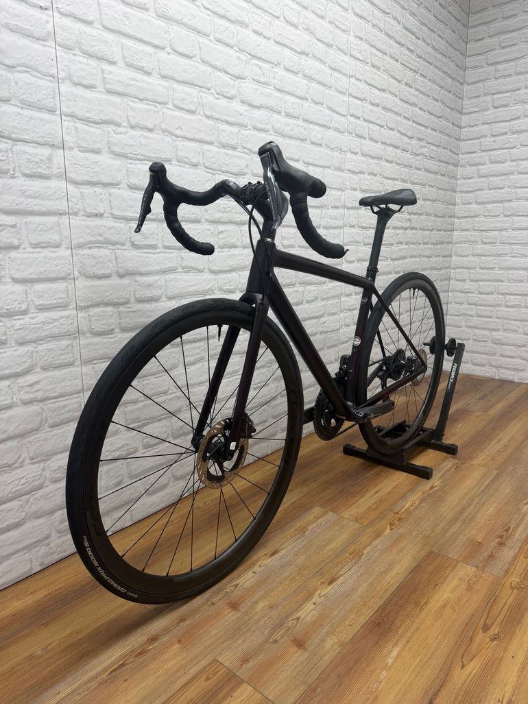 Used Specialized Aethos Pro - Ultegra Di2 2022 2022 Road & Gravel, Red — image 5 of 6