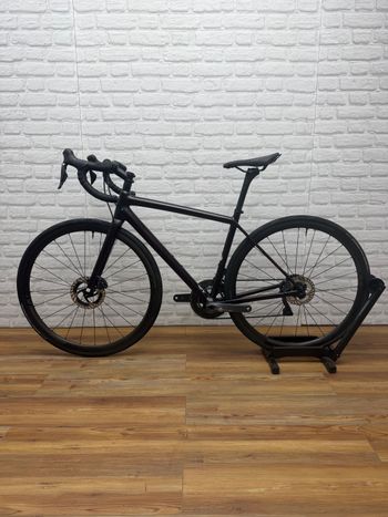 Used Specialized Aethos Pro - Ultegra Di2 2022 2022 Road & Gravel, Red — image 4 of 6