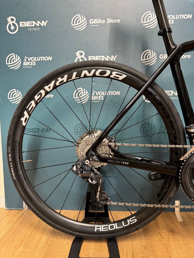 Used Trek Émonda SL 7 2022 2022 Road & Gravel — image 4 of 7