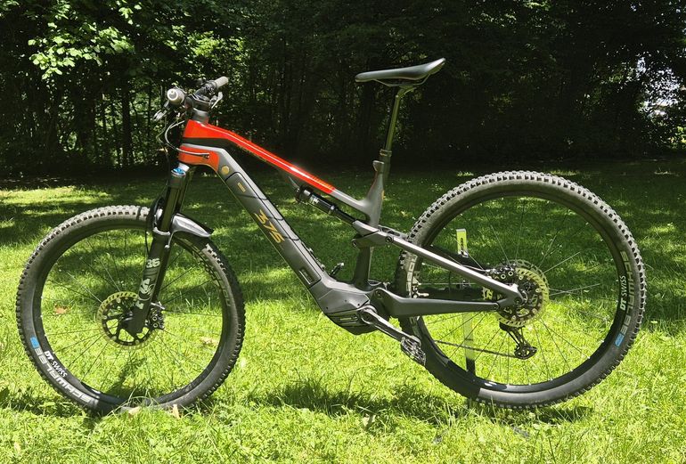 Used Rotwild Rotwild RX375 EMTB Carbon 2022 Mountainbike — image 1 of 17