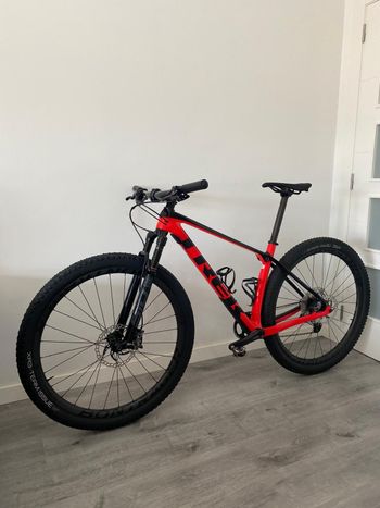 Used Trek Procaliber 9.5 2022 2022 Mountainbike — image 2 of 14