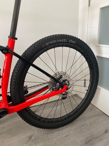 Used Trek Procaliber 9.5 2022 2022 Mountainbike, Red, 29 — image 10 of 14