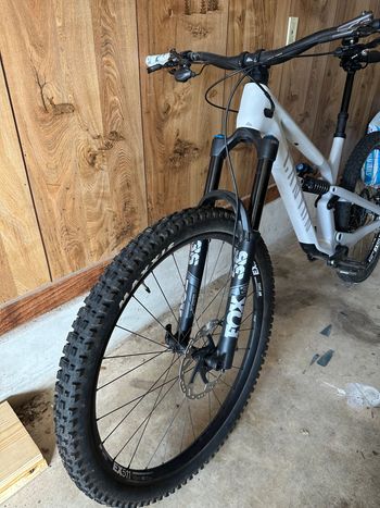 Used Canyon Spectral Mullet CF 8 CLLCTV 2023 2023 Mountainbike, Light Gray, 29, 27.5 — image 2 of 3