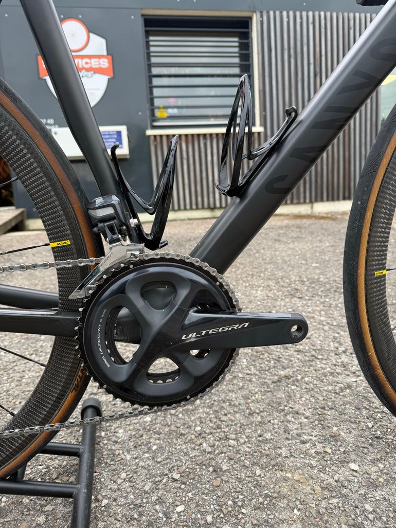 Used Canyon Ultimate CF SL Disc 8.0 Di2 2020 2020 Road & Gravel — image 2 of 14
