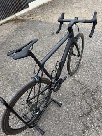 Used Canyon Ultimate CF SL Disc 8.0 Di2 2020 2020 Road & Gravel — image 13 of 14