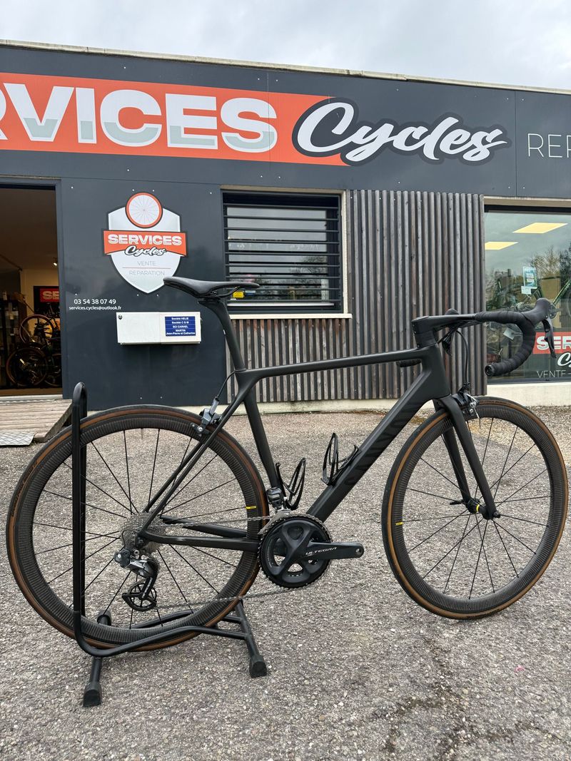 Used Canyon Ultimate Shimano Ultegra Di2 2021 Road & Gravel