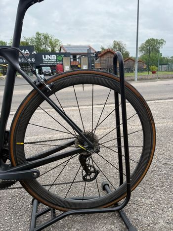 Used Canyon Ultimate CF SL Disc 8.0 Di2 2020 2020 Road & Gravel — image 10 of 14