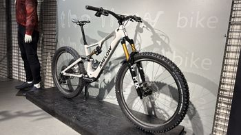 Used Amflow Amflow PX PRO Carbon (700wh) 2027 2027 Mountainbike, Gris claro — image 2 of 10