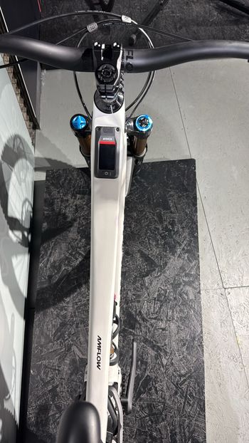 Used Amflow Amflow PX PRO Carbon (700wh) 2027 2027 Mountainbike, Gris claro — image 10 of 10