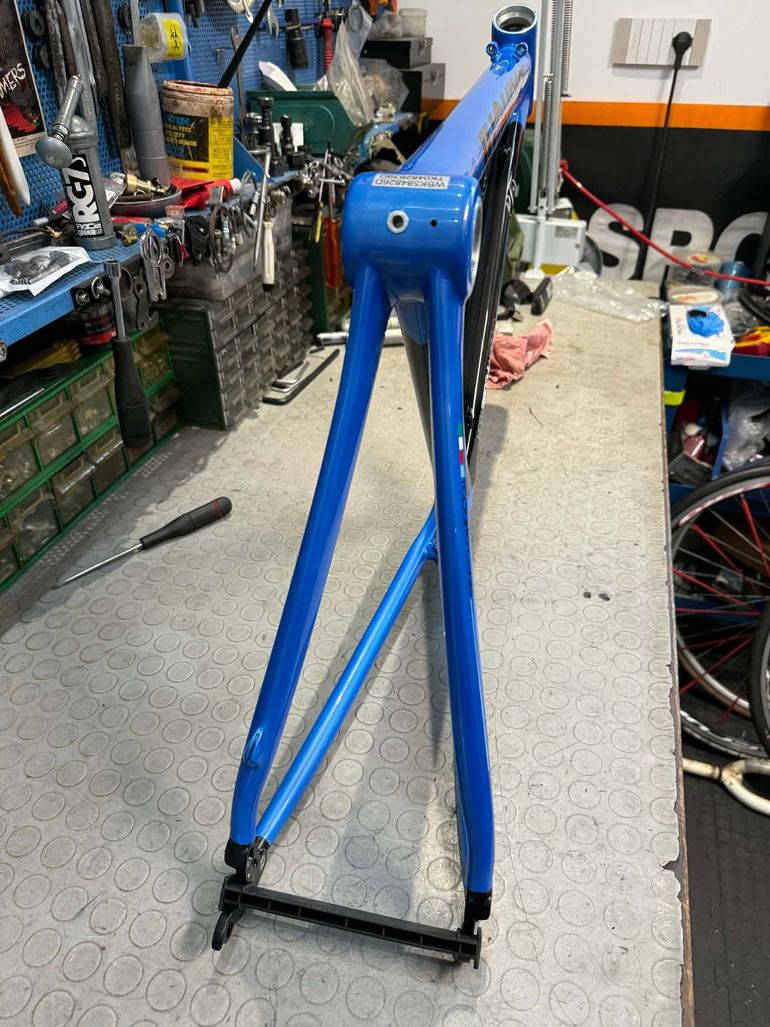 Used Bianchi Bianchi DAMA BIANCA LEI. NUOVO. NOS. Frameset 2015 Road & Gravel, Blue — image 11 of 12