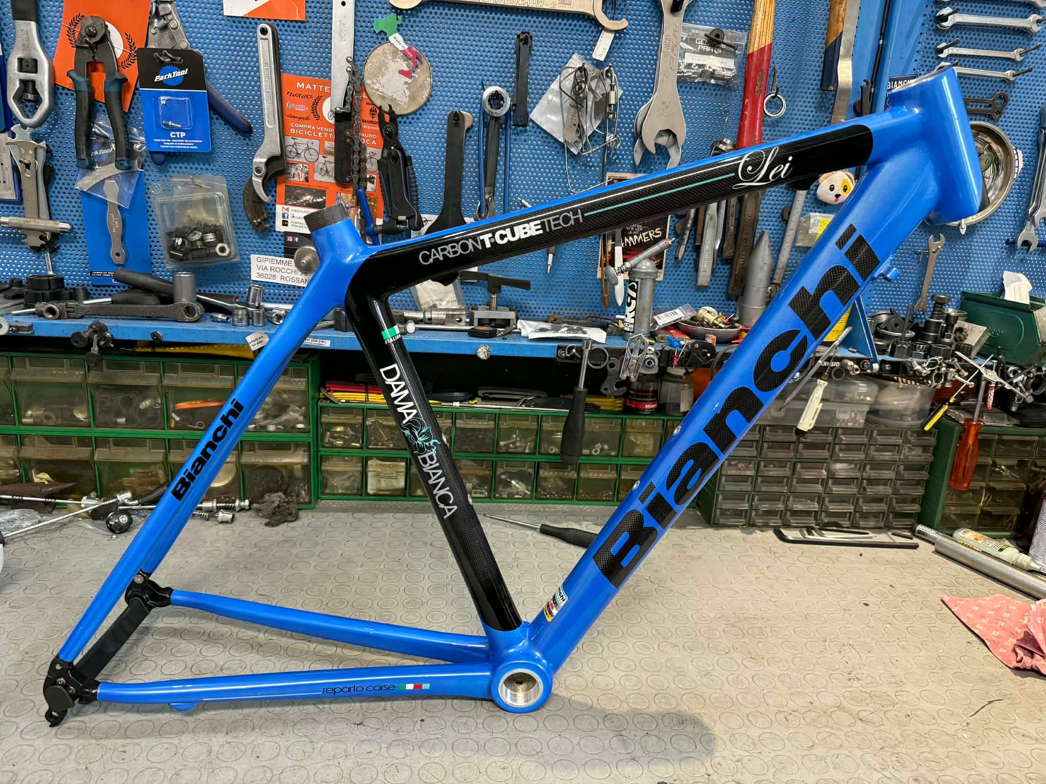 bianchi dama bianca road bike Via Nirone 700c - Sora ergonomic handgrips 2017 Bianchi Intenso Dama Bianca