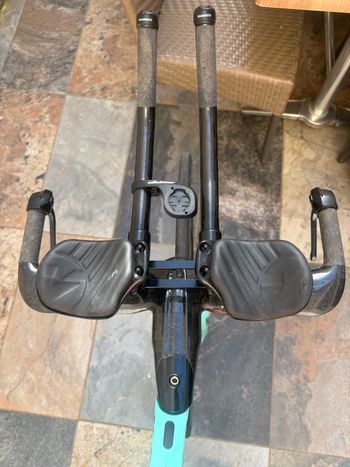 Used Bianchi Bianchi Aquila CV 2023 Road & Gravel — image 4 of 8