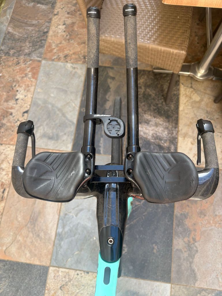 Used Bianchi Bianchi Aquila CV 2023 Road & Gravel — image 4 of 8