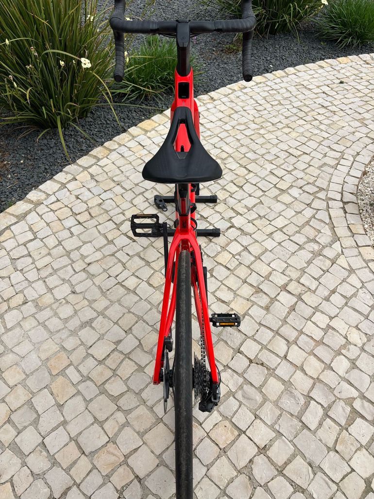 Used BMC Roadmachine 01 AMP TWO 2024 2024 Road & Gravel, Rosso — image 4 of 6