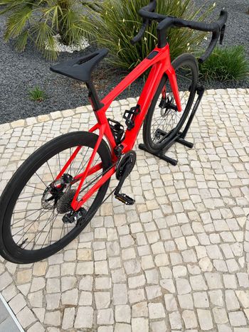 Used BMC Roadmachine 01 AMP TWO 2024 2024 Road & Gravel, Rosso — image 3 of 6