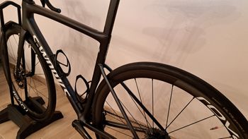 Used Specialized S-Works Tarmac SL8 - Shimano Dura-Ace Di2 2025 2025 Road & Gravel — image 2 of 5