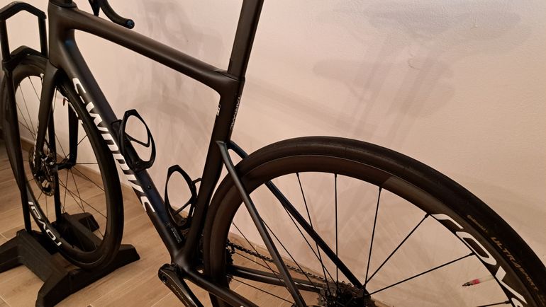 Used Specialized S-Works Tarmac SL8 - Shimano Dura-Ace Di2 2025 2025 Road & Gravel — image 2 of 5