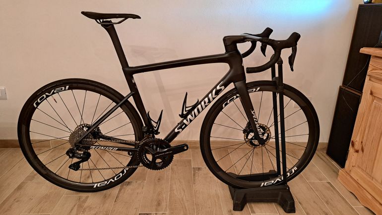 Used Specialized S-Works Tarmac SL8 - Shimano Dura-Ace Di2 2025 2025 Road & Gravel — image 3 of 5