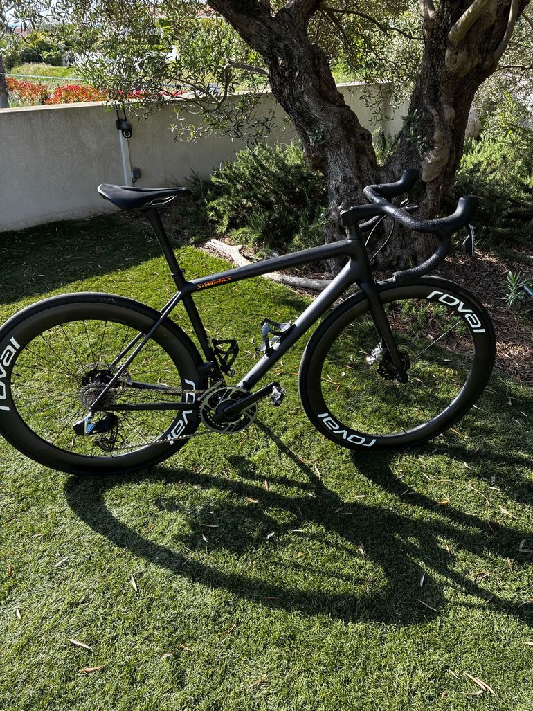 Used Specialized Aethos SRAM Red eTap AXS 2023 Road & Gravel — image 1 of 3