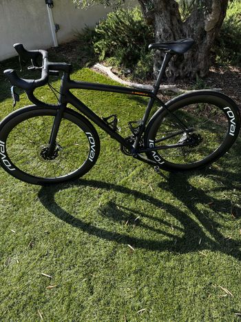 Used Specialized Aethos SRAM Red eTap AXS 2023 Road & Gravel — image 2 of 3