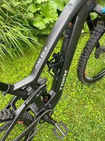 Gebrauchtes Trek Fuel EXe 9.5 2023 2023 Mountainbike, Schwarz, 29 — Bild 3 von 3