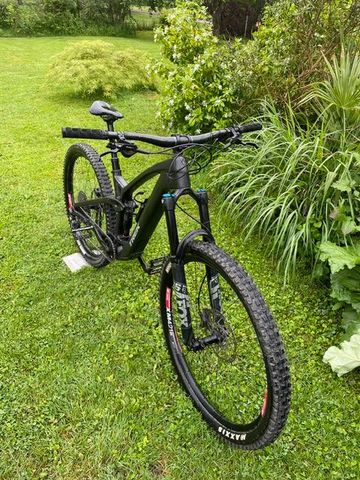 Gebrauchtes Trek Fuel EXe 9.5 2023 2023 Mountainbike, Schwarz, 29 — Bild 1 von 3