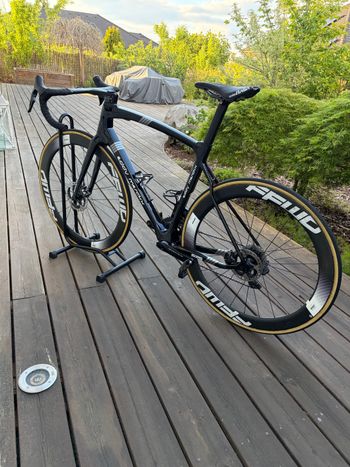 Used Eddy Merckx 525 Shimano Dura Ace Di2 2023 Road & Gravel, Schwarz — image 14 of 23