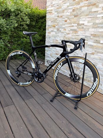 Used Eddy Merckx 525 Shimano Dura Ace Di2 2023 Road & Gravel, Schwarz — image 3 of 23