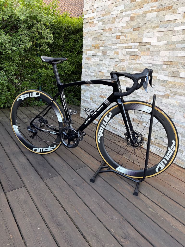 Used Eddy Merckx 525 Shimano Dura Ace Di2 2023 Road & Gravel, Schwarz — image 3 of 23