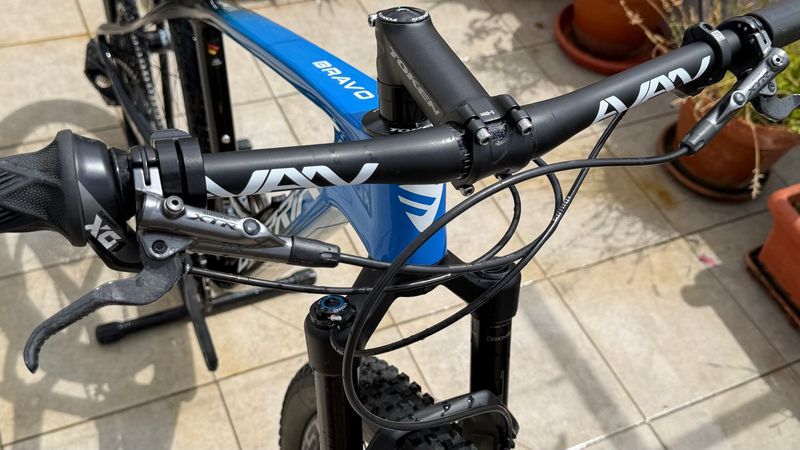 Used Berria BRAVO SRAM X01 Eagle AXS 2021 Mountainbike, Blue — image 6 of 13