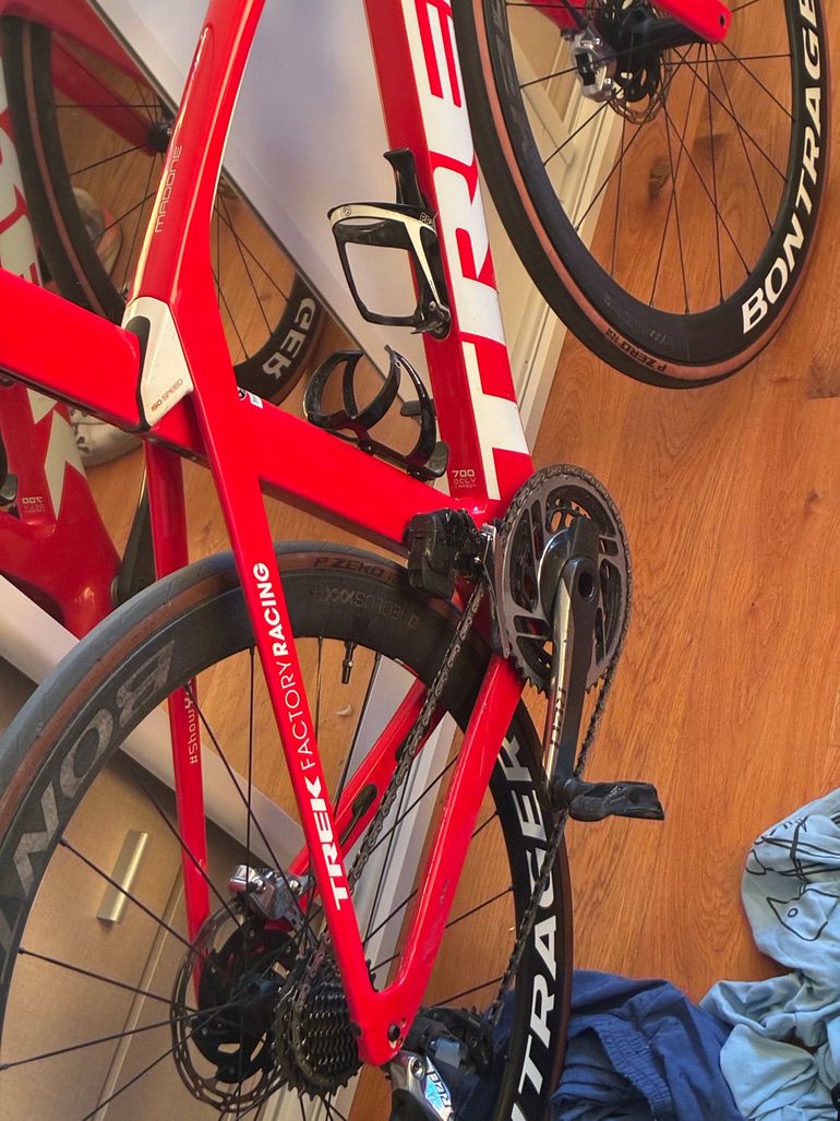 Used Trek Madone SRAM Red eTap AXS 2023 Road & Gravel — image 3 of 4