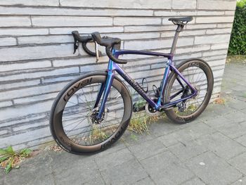 Used Specialized S-Works Tarmac SL7 - SRAM Red eTap AXS 2023 2023 Road & Gravel — image 4 of 9