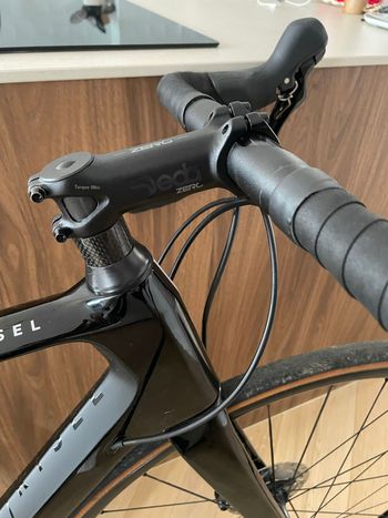 Used Van rysel EDR CF Shimano 105 12-Speed 2024 2024 Road & Gravel — image 12 of 12