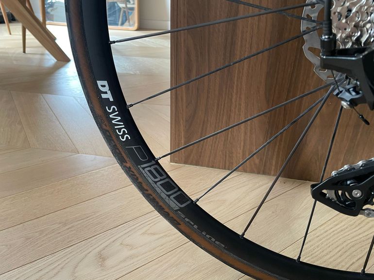 Used Van rysel EDR CF Shimano 105 12-Speed 2024 2024 Road & Gravel — image 5 of 12
