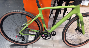 Used Scott Addict Gravel 30 2024 2024 Road & Gravel — image 3 of 3