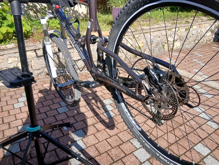 Used Lapierre Tecnic Shimano Deore 2012 Mountainbike — image 5 of 6