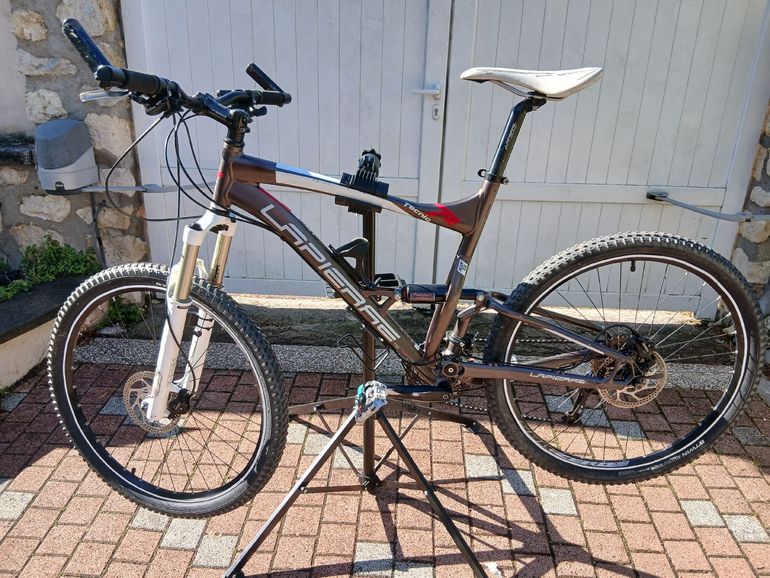 Used Lapierre Tecnic Shimano Deore 2012 Mountainbike — image 4 of 6