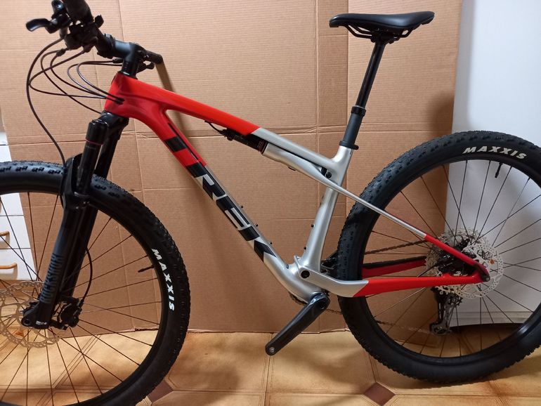 Used Trek Supercaliber Shimano SLX 2026 Mountainbike — image 2 of 12