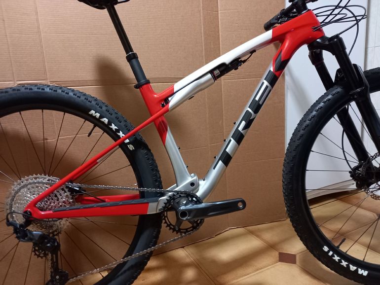 Used Trek Supercaliber Shimano SLX 2026 Mountainbike — image 12 of 12