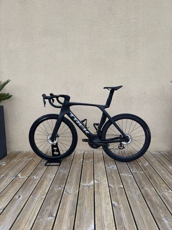 Used Trek Madone SLR 7 Gen 7 2024 2024 Road & Gravel — image 2 of 7