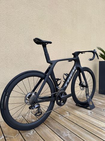 Used Trek Madone SLR 7 Gen 7 2024 2024 Road & Gravel — image 4 of 7